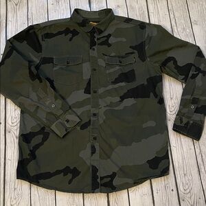 EMPYRE SURPLUS CO Camo Button Up